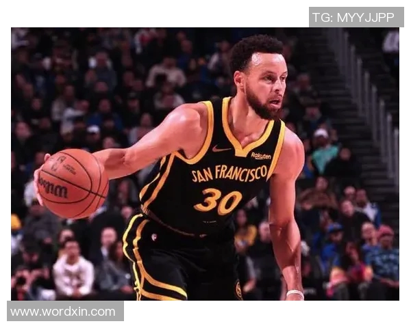 勇士库里单场砍下53分力克鹈鹕展现超级巨星风采 勇士库里单场砍下53分力克鹈鹕展现超级巨星风采