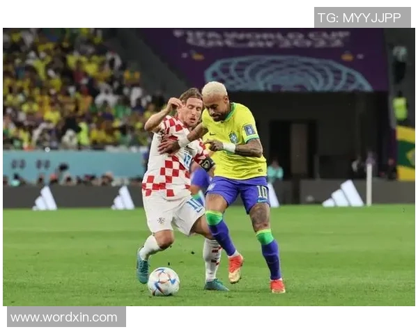 内马尔与莫德里奇对决解析足球场上的技术与智慧之争