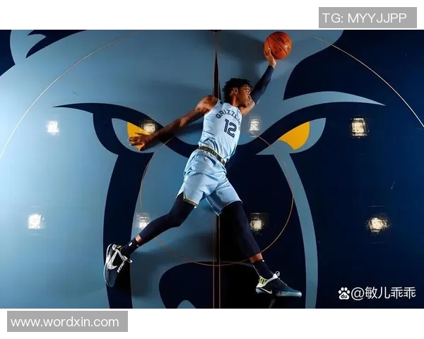 威少与莫兰特的对决谁能在赛场上更胜一筹引发球迷热议